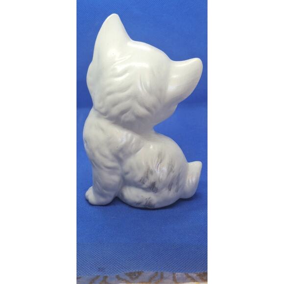 Ceramic Light Gray Cat Figurine 6”- w/ Green Eyes & Pink Nose- Excellent - Picture 3 of 6